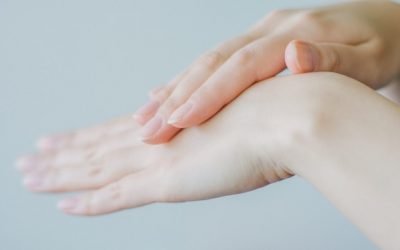 11-essential-skincare-tips-for-healthy-and-glowing-skin-phot-400×250