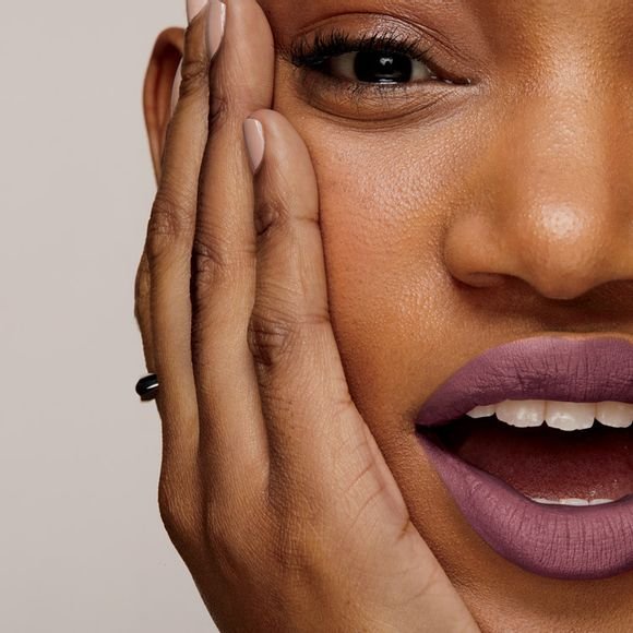 fmg Glimmer Matte Lipstick 4 fmg Glimmer Matte Lipstick - Image 4