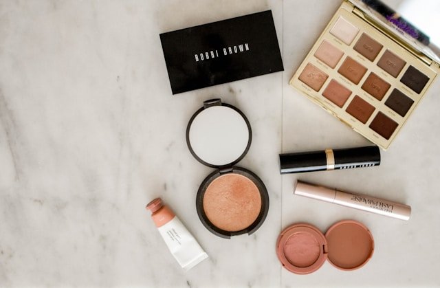 Beauty in a Blink: Quick and Easy Makeup Tips