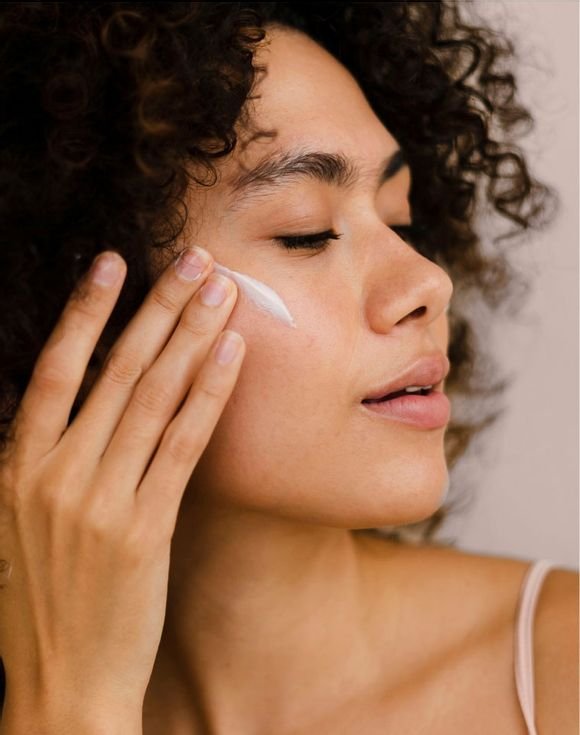 Solutions Brightening Cream 3 Solutions Brightening Cream - Image 3