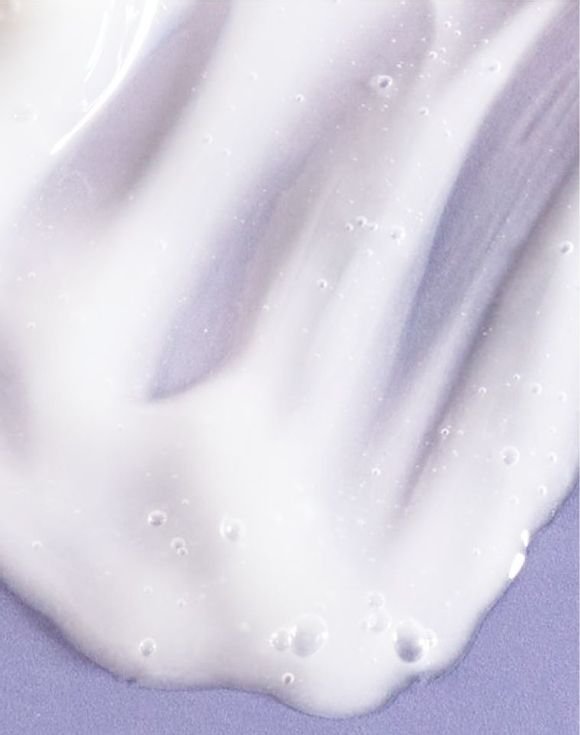 Skin So Soft+ Radiant Renew with Retinol Shower Gel 2 Skin So Soft+ Radiant Renew with Retinol Shower Gel - Image 2