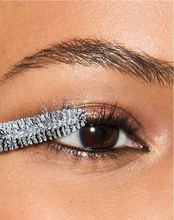 fmg Cashmere Eyelash Primer 3 fmg Cashmere Eyelash Primer - Image 3