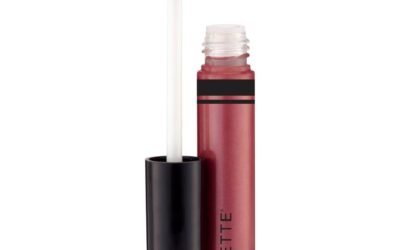 Blogs 7 Discover the Magic of Long-Lasting Makeup: Tips for All-Day Glam